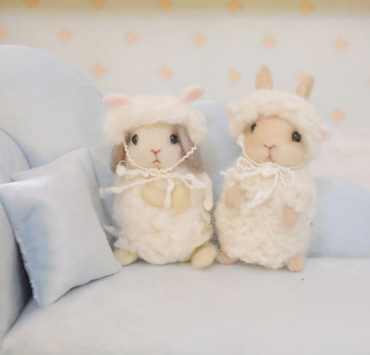 ひつじの着ぐるみうさぎ